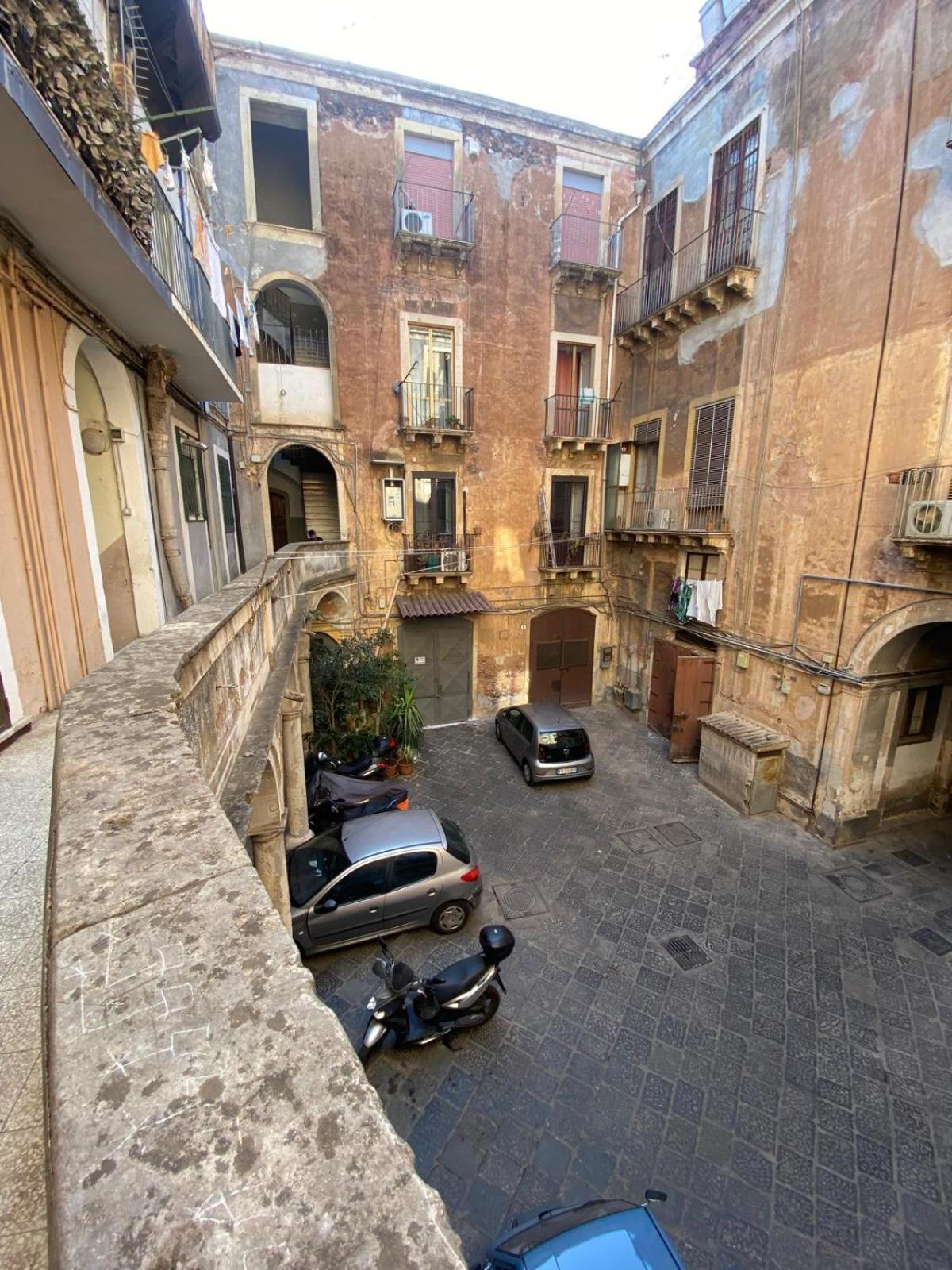 Ciuri Tuttu L'Annu Rooms Catania-Fontanarossai nemzetközi repülőtér Kültér fotó